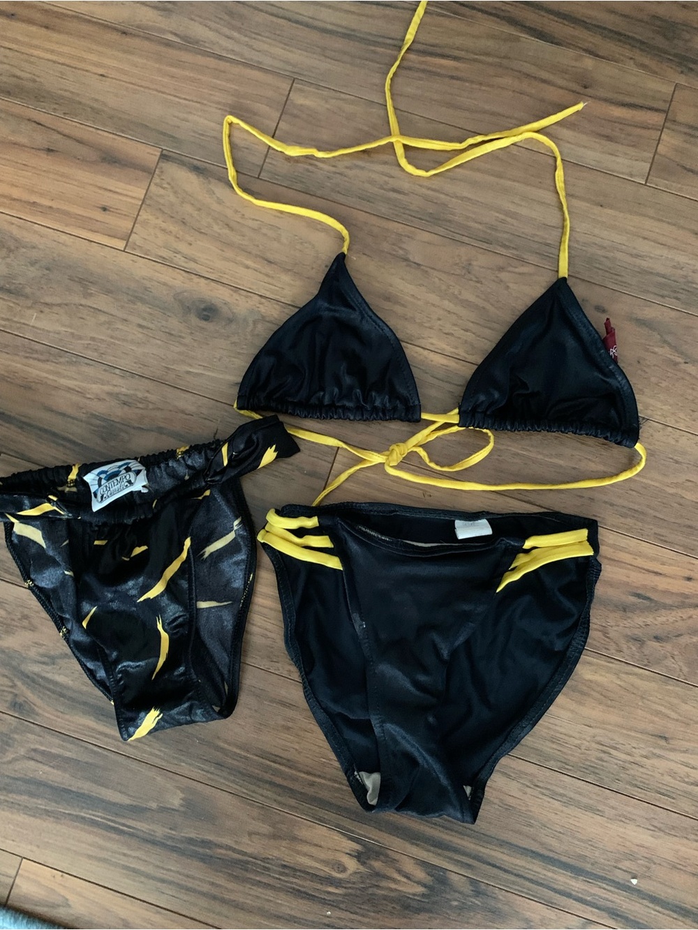 Vintage Black and Yellow Bikini Set 1 top, 2 bottoms
